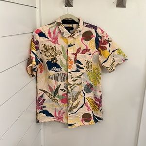 Roark Men’s Journey Shirt, short sleeved button down, size M.